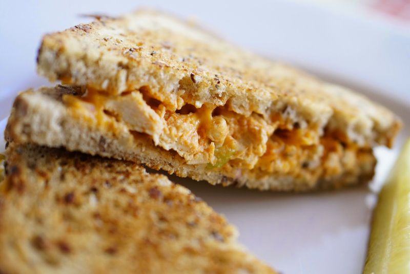 Lunch Dishes That Hold Their Own Lunch Dishes That Hold Their Own