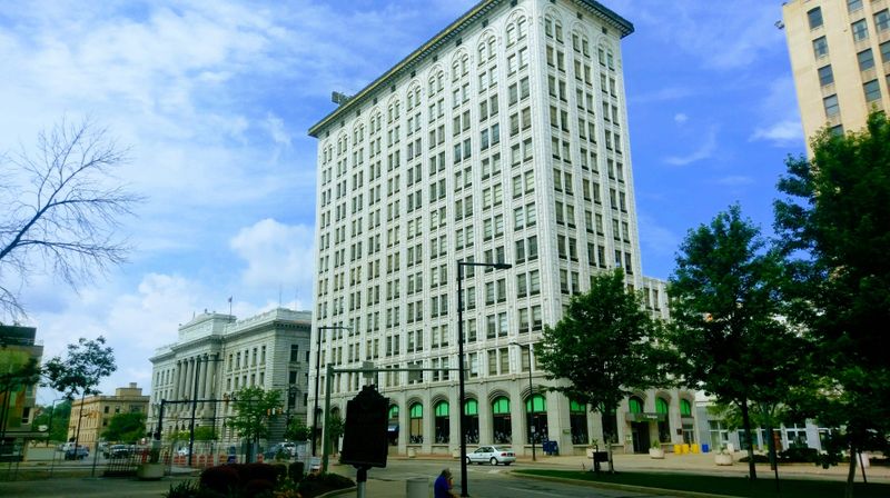Mahoning Avenue Mural Cruise