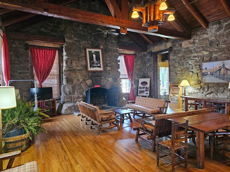Mather Lodge: History, Comfort, and Views on the Mountain Mather Lodge: History, Comfort, and Views on the Mountain