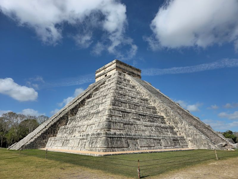 Maya Civilization — Chichen Itza, Mexico Maya Civilization — Chichen Itza, Mexico