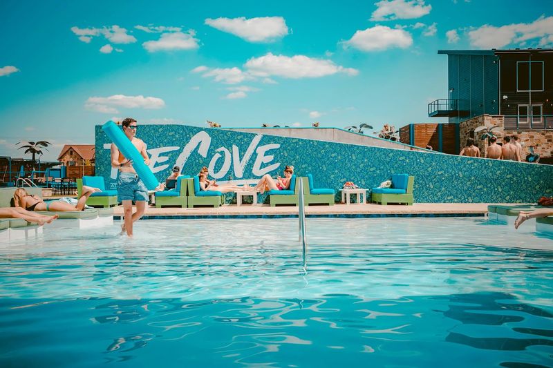 Membership vs. Day Pass: What Makes More Sense for You