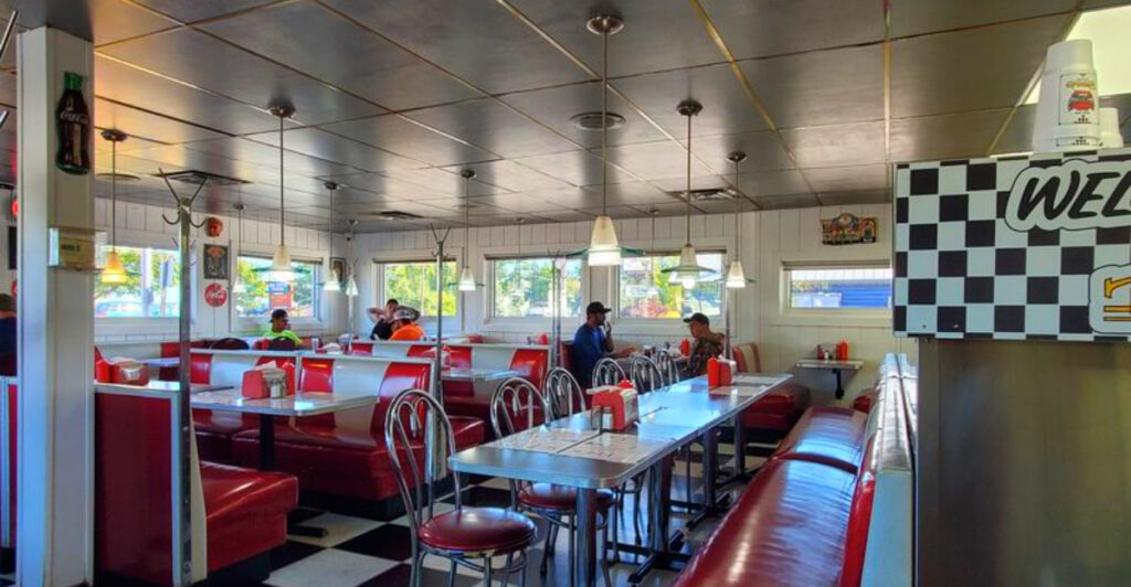 Michigan’s Most Charming Roadside Eatery Is Drawing Food Lovers from Across the State