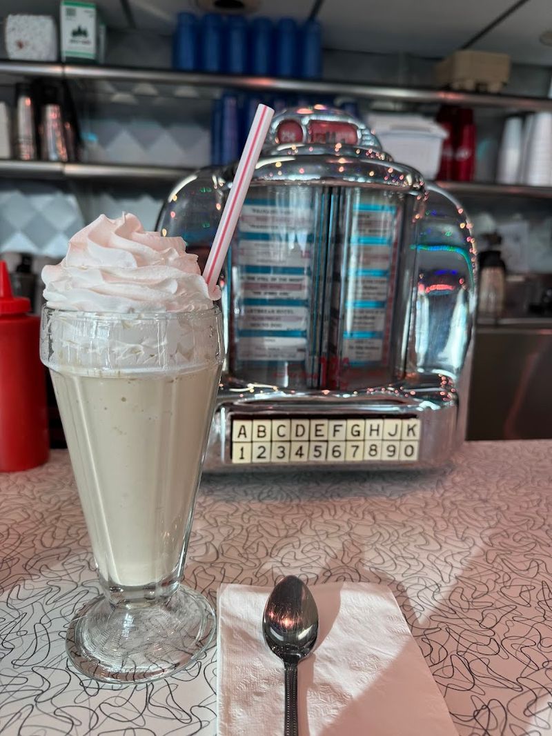 Milkshakes That Come in Two Cups Milkshakes That Come in Two Cups