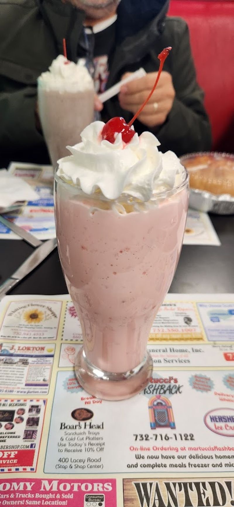 Milkshakes and the Classic Diner Experience Milkshakes and the Classic Diner Experience