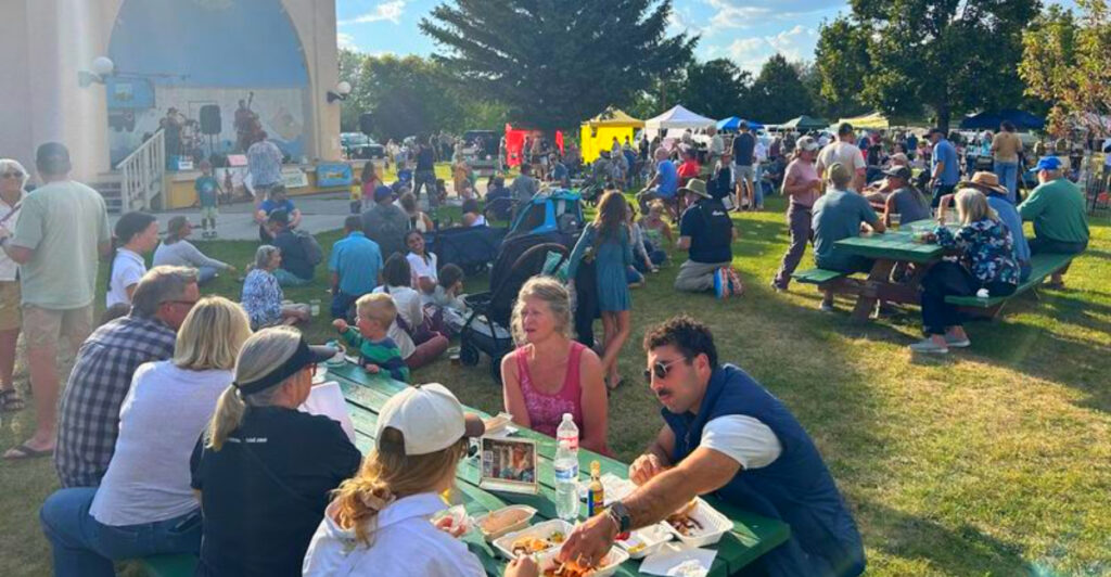 Montana Farmers Markets Packed With Incredible Local Food