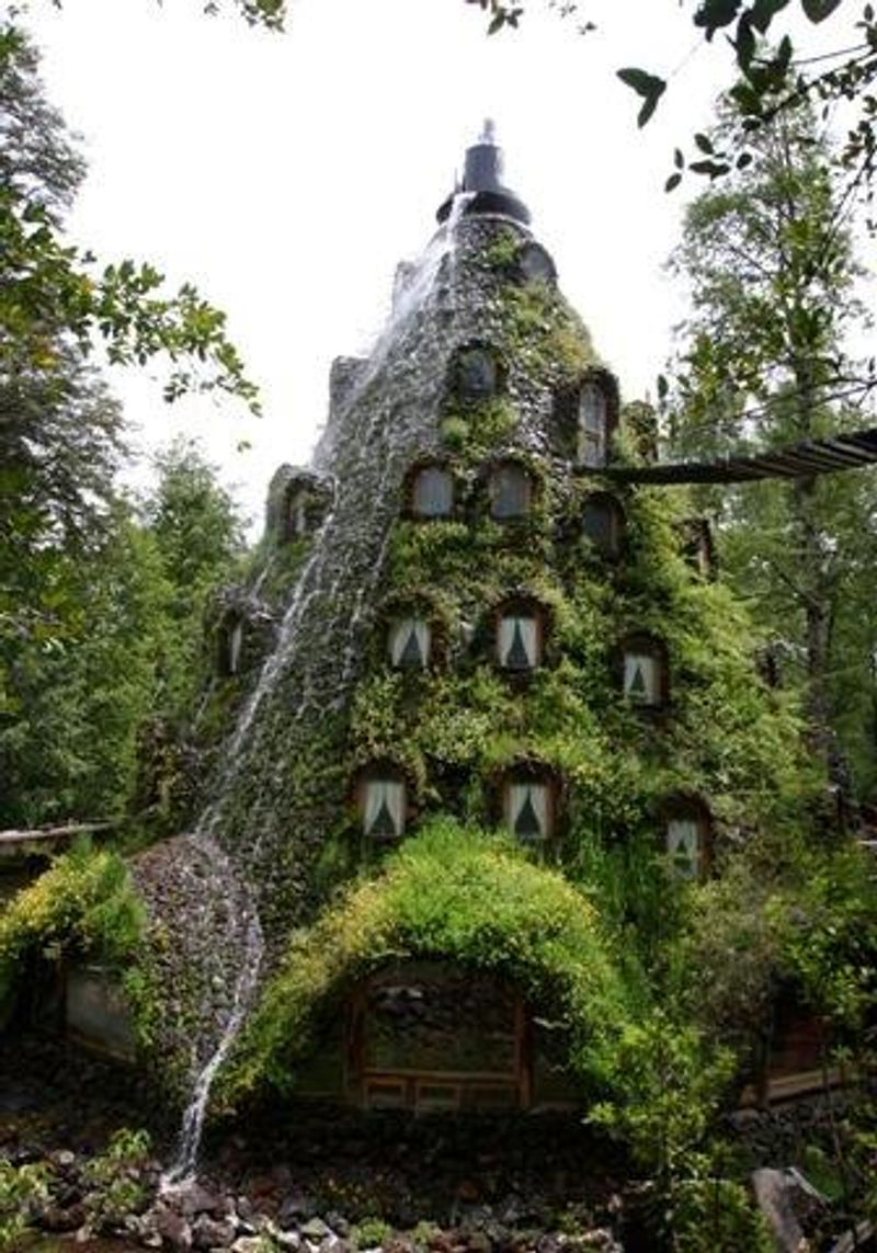 Montana Magica Lodge (Chile)