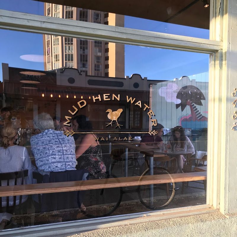 Mud Hen Water – Honolulu