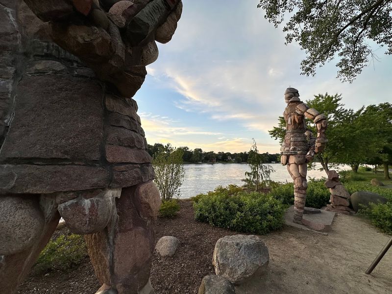 Nearby Attractions Worth Adding to Your Day Nearby Attractions Worth Adding to Your Day
