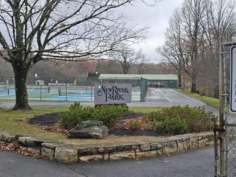 New River Park and the Grounds Surrounding the Site