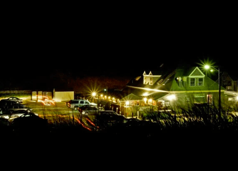 Nights at the Beachcomber Are Something Else Nights at the Beachcomber Are Something Else