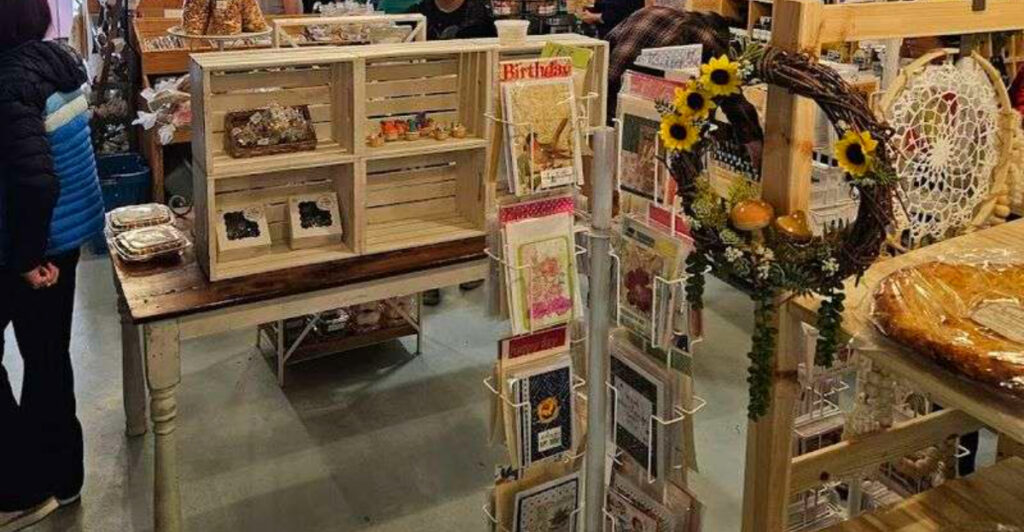 Oklahoma Market Connecting Shoppers With Local Farmers and Artisans Draws Loyal Visitors