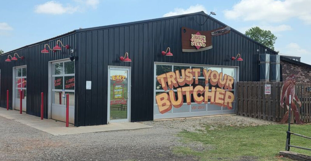 Oklahoma World Champion BBQ Stand Serves Award-Winning Brisket That Draws Travelers From Miles Away