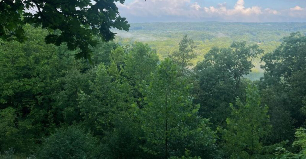 One Of The Best Views In Cuyahoga Valley National Park Is Hiding In Plain Sight