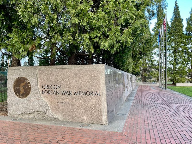 Oregon Korean War Memorial — Wilsonville, Oregon Oregon Korean War Memorial — Wilsonville, Oregon