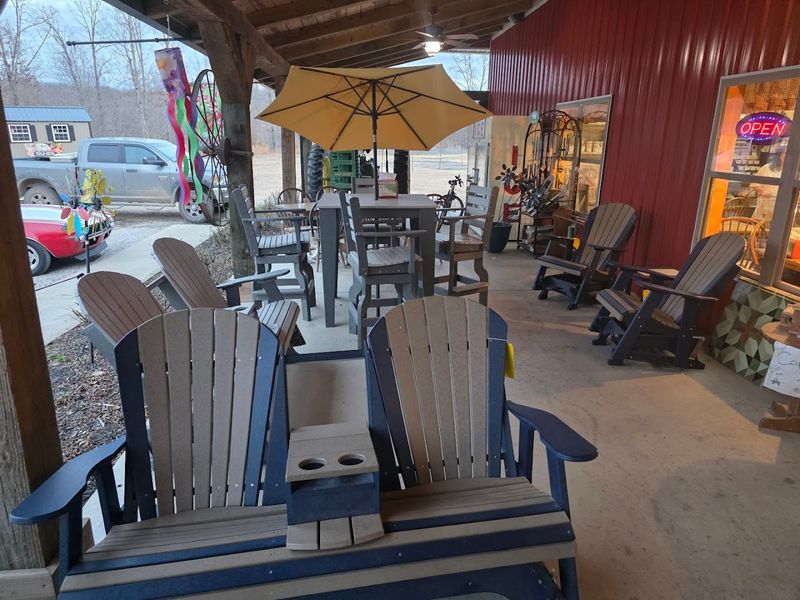 Outdoor Furniture and Portable Buildings on the Lot