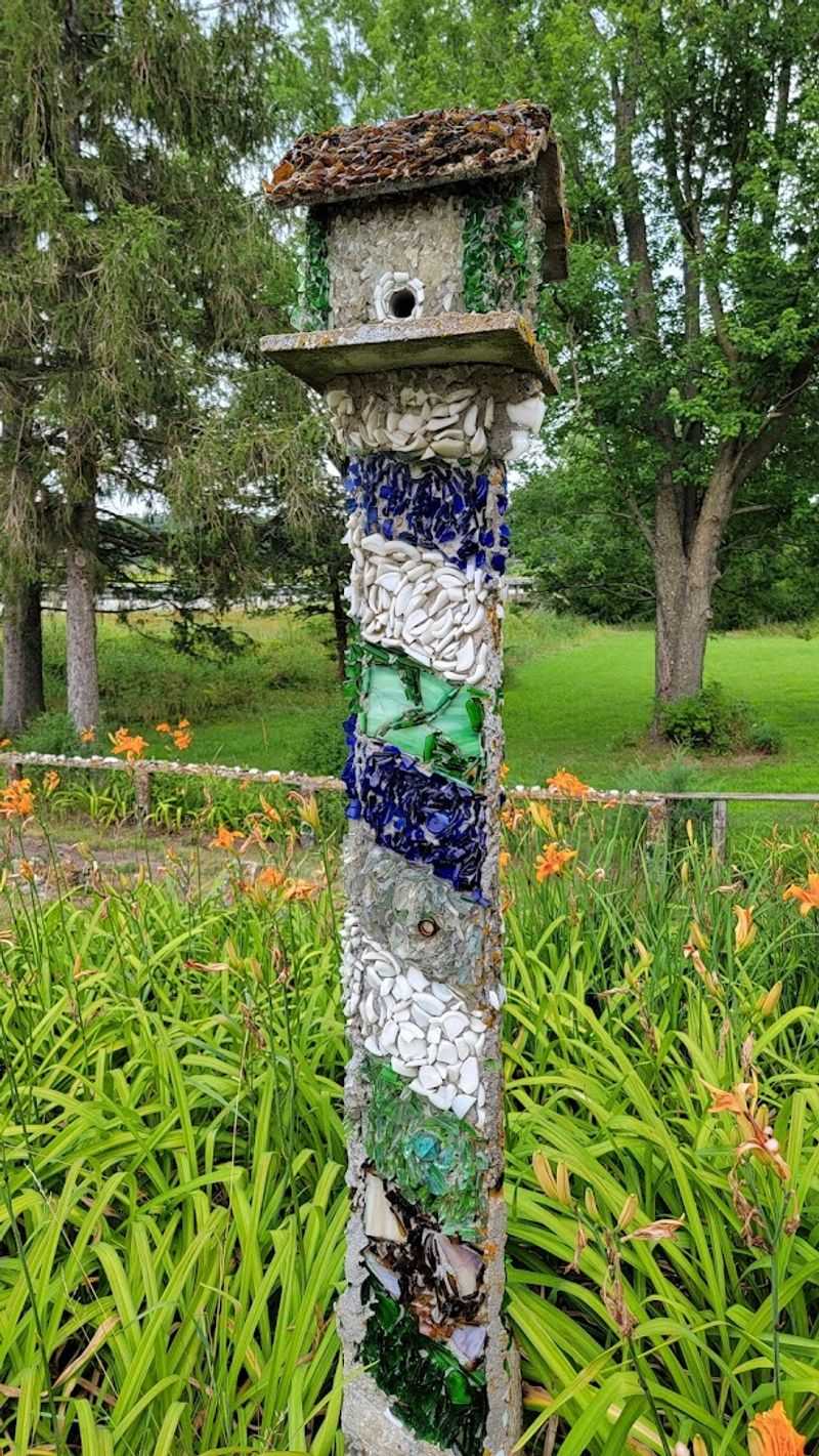 Outsider Art and Why This Place Belongs in That Conversation Outsider Art and Why This Place Belongs in That Conversation
