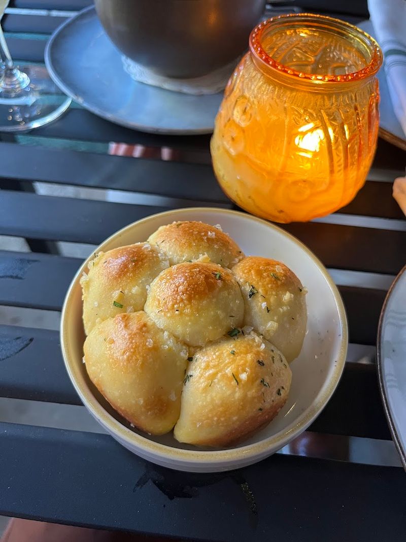 Pampushky: The Garlic Bread That Rewrites the Rules