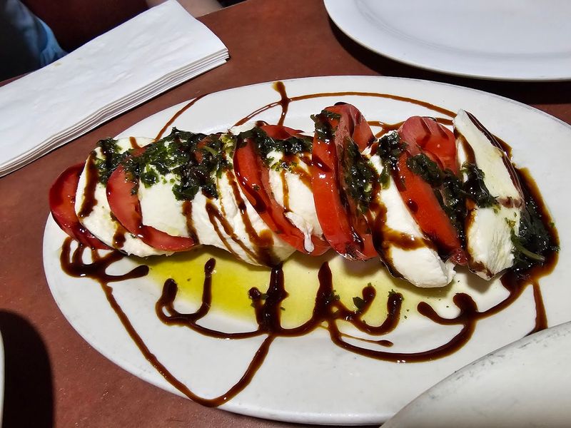 Papa's Tomato Pies, Robbinsville, New Jersey