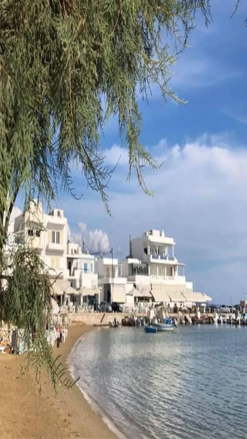 Paros