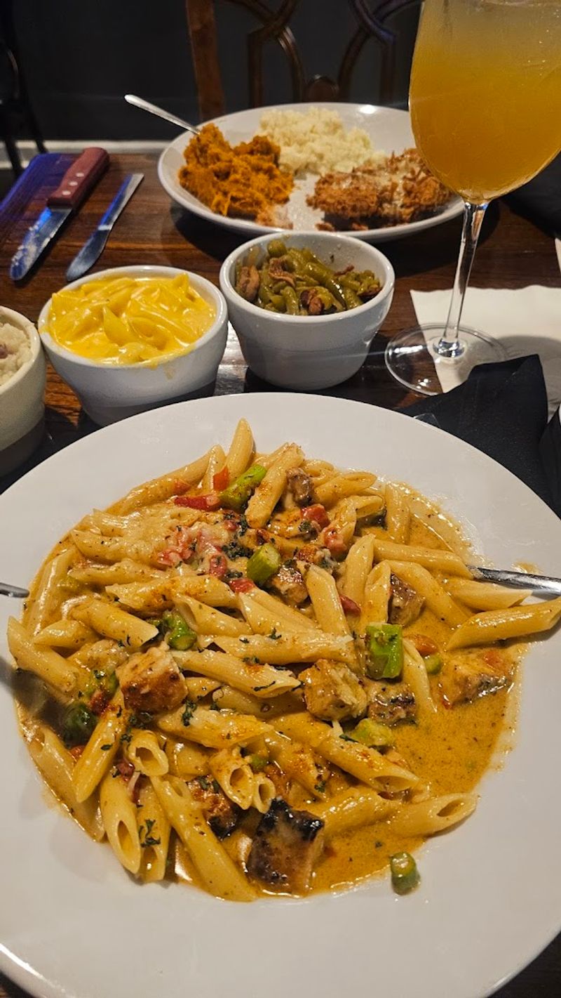 Pasta, Pizza, and Unexpected Crowd-Pleasers Pasta, Pizza, and Unexpected Crowd-Pleasers