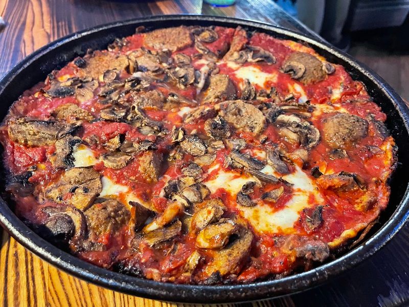 Pequod's Pizza, Chicago, Illinois