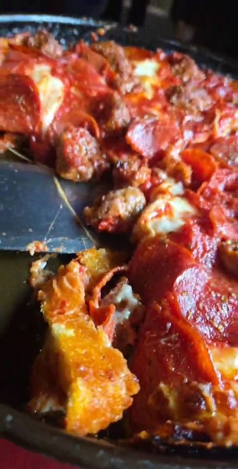 Pequod's Pizza — Morton Grove, Illinois Pequod's Pizza — Morton Grove, Illinois
