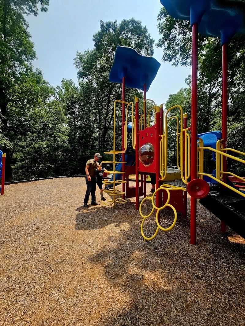 Picnic Areas, Playgrounds, and Family Amenities Picnic Areas, Playgrounds, and Family Amenities