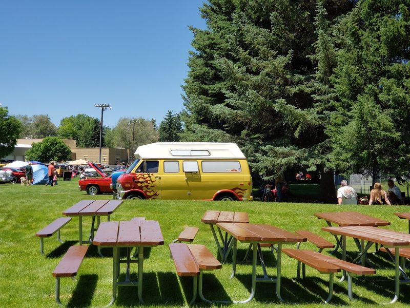 Picnic Shelters and the Art of a Good Park Lunch Picnic Shelters and the Art of a Good Park Lunch