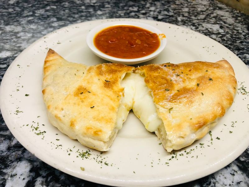 Pizza and Rolled Specialties Worth the Drive