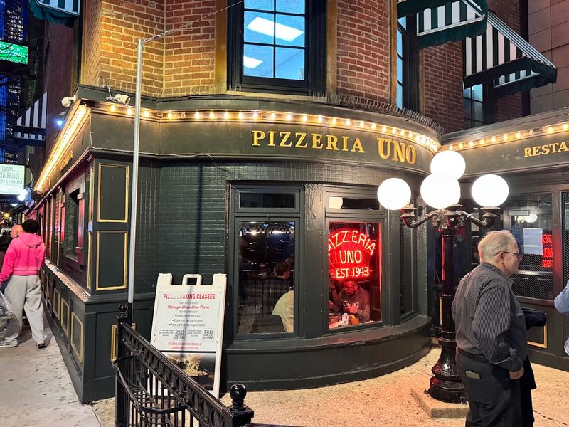 Pizzeria Uno, Chicago, Illinois