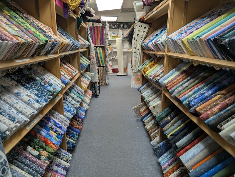 Planning Your Visit to Fabric Warehouse in Lakeland
