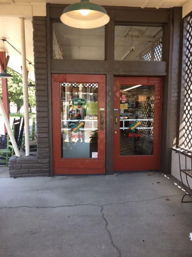 Planning Your Visit to South Main Street