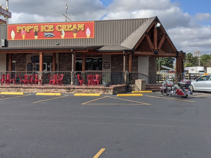 Pop's Ice Cream Is Worth the Detour Alone Pop's Ice Cream Is Worth the Detour Alone