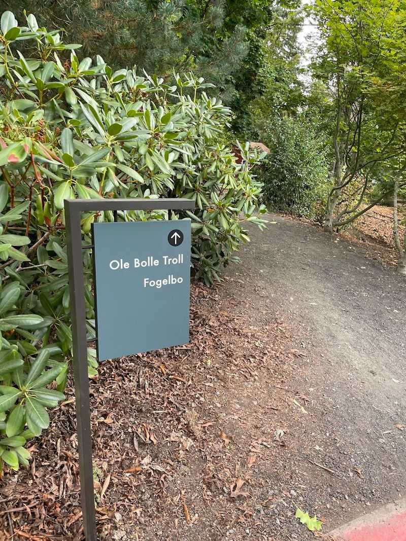 Practical Visitor Tips: Parking, Hours, and What to Bring
