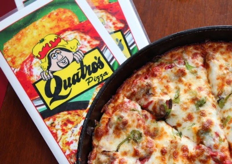 Quatro's Deep Pan Pizza — Carbondale, Illinois