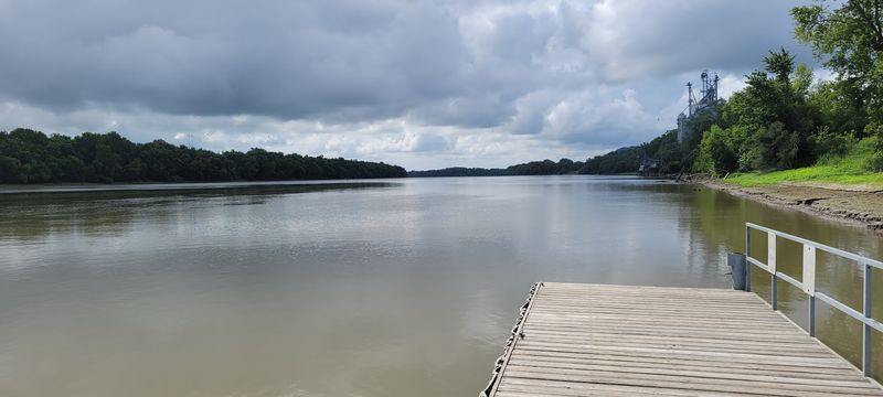 River Views That Make Every Meal Better
