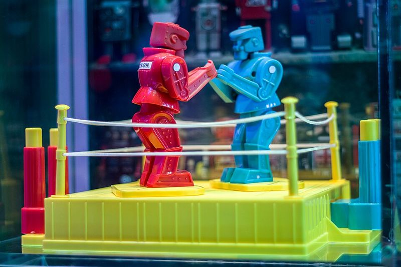 Rock 'Em Sock 'Em Robots