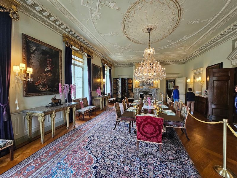 Room After Room of Jaw-Dropping Interiors Room After Room of Jaw-Dropping Interiors