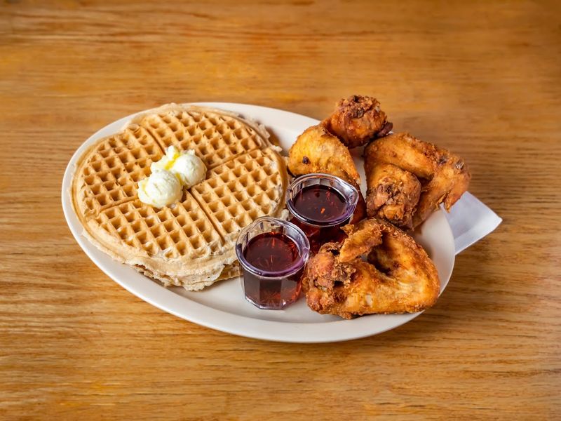 Roscoe's Chicken & Waffles, Los Angeles, California Roscoe's Chicken & Waffles, Los Angeles, California