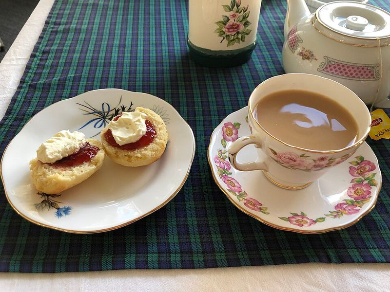 Scones with Afternoon Tea Scones with Afternoon Tea