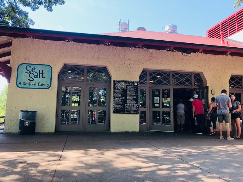 Sea Salt Eatery: The Beloved Outdoor Restaurant in the Park