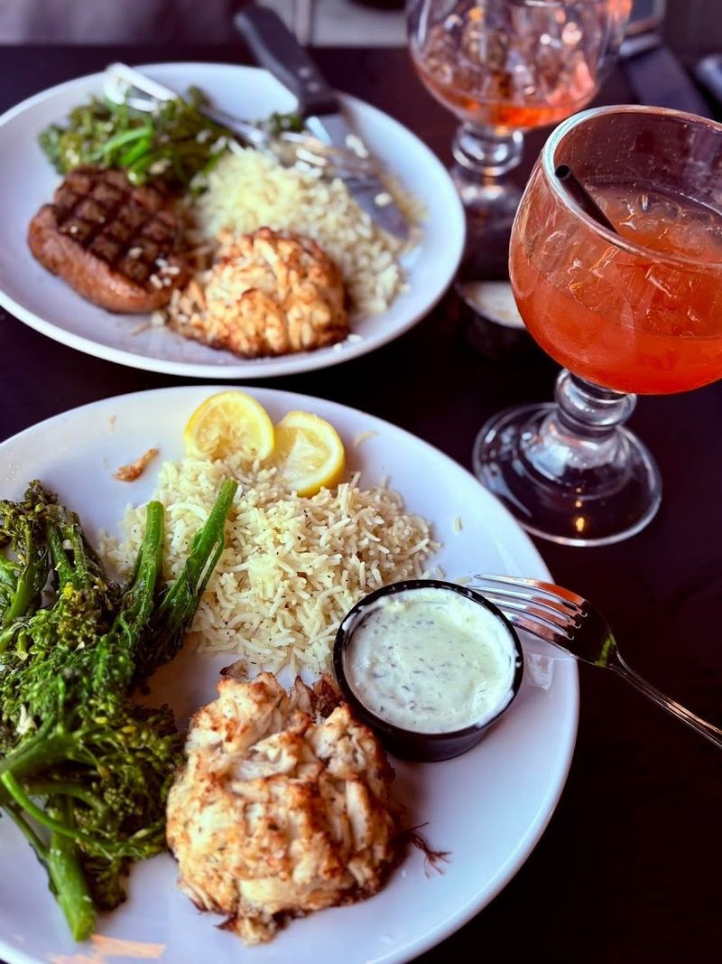 Seafood Holds Its Own on a Menu Full of Heavy Hitters Seafood Holds Its Own on a Menu Full of Heavy Hitters
