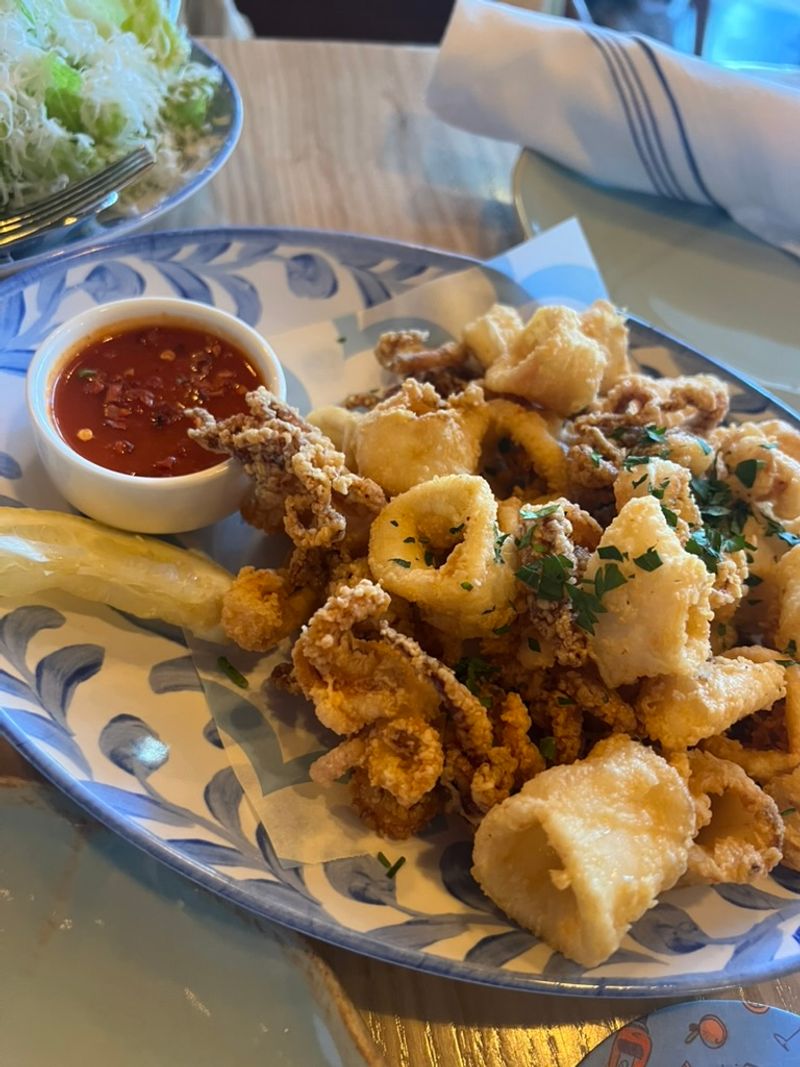 Seafood Options That Surprise First-Time Visitors