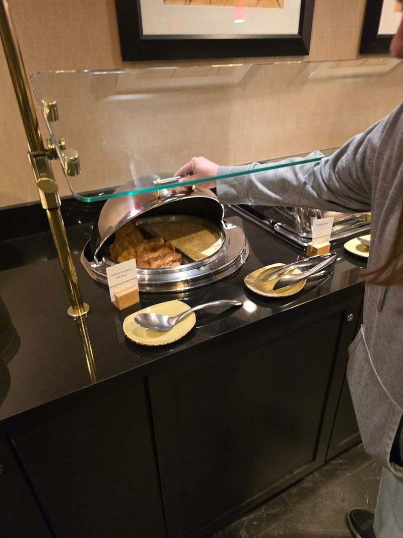 Service That Elevates the Entire Experience Service That Elevates the Entire Experience
