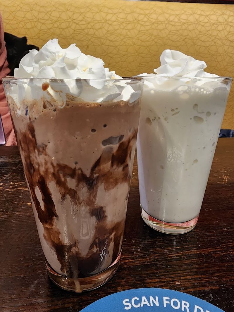 Shakes and Sweet Finishes Shakes and Sweet Finishes