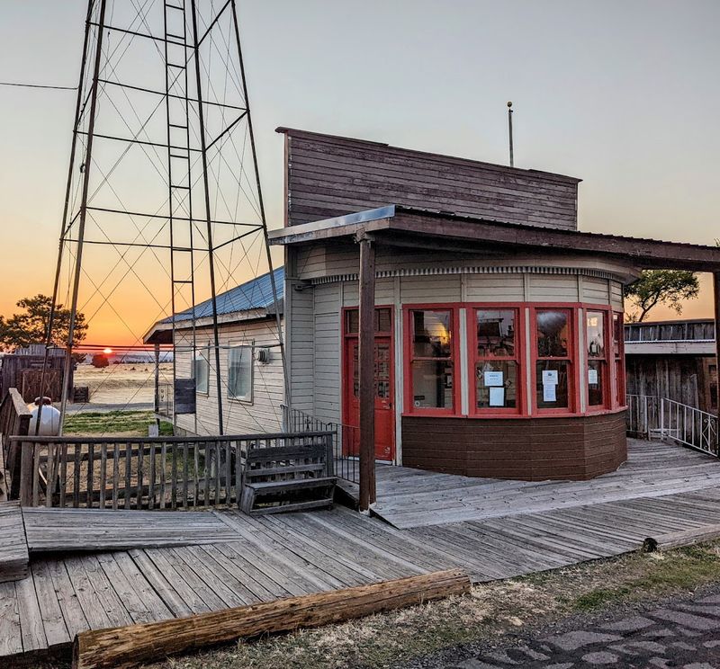 Shaniko — Wasco County, Oregon Shaniko — Wasco County, Oregon