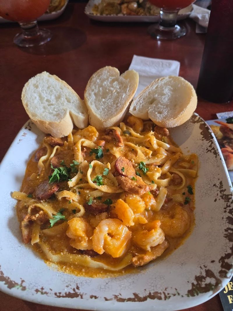 Shrimp and Grits Done the Louisiana Way