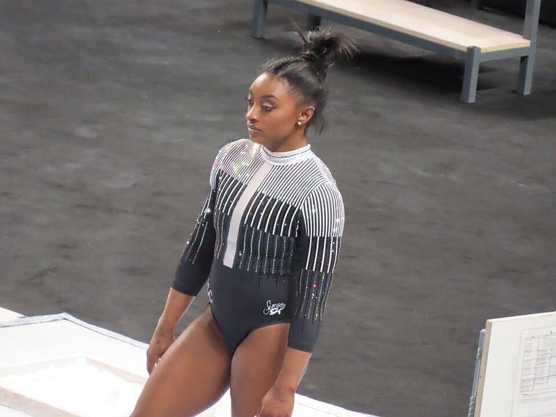 Simone Biles: The Gymnast Who Changed the Limits of the Sport Simone Biles: The Gymnast Who Changed the Limits of the Sport