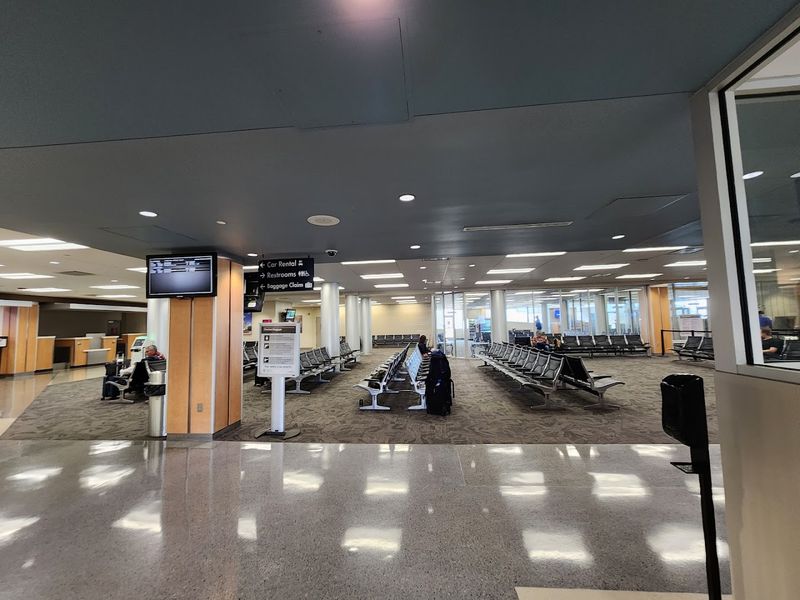 Sioux Gateway Airport, Iowa Sioux Gateway Airport, Iowa
