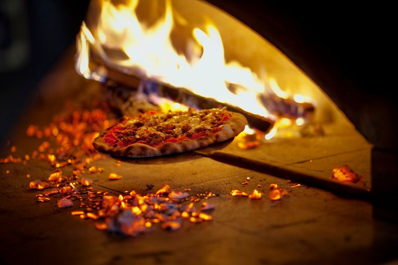 Smokin' Oak Wood-Fired Pizza and Taproom Smokin' Oak Wood-Fired Pizza and Taproom